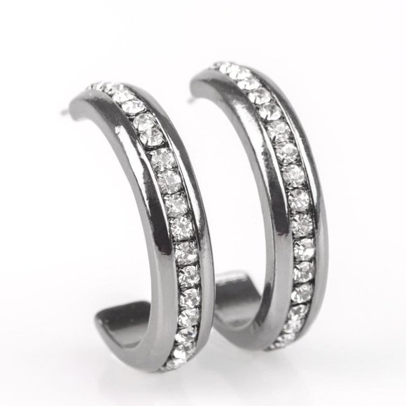paparazzi Jewelry - 5th Avenue Fashionista Black Hoop Earrings